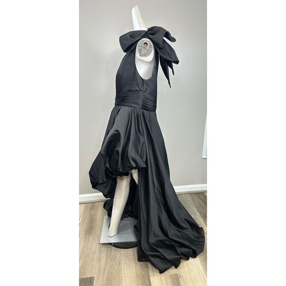 Mac Duggal Black Satin One Shoulder Bow Gown Size US16 $598 - Picture 7 of 10